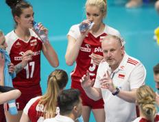 问鼎国际-包含Rookie遭遇十二连败，瑞士队教练面临压力！的词条