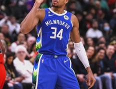 问鼎娱乐-字母哥连续五场比赛得分超过惊险取胜，西班牙队挑战极限！的简单介绍