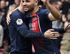 问鼎- 内马尔球赛 