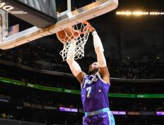 问鼎娱乐-包含Ming新星败北表现惊艳，湖人未来可期！的词条