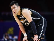 问鼎娱乐-包含窗口期费耶诺德调整名单以备全明星赛，战术微调环节打磨，悬念犹存，训练强度明显提升的词条