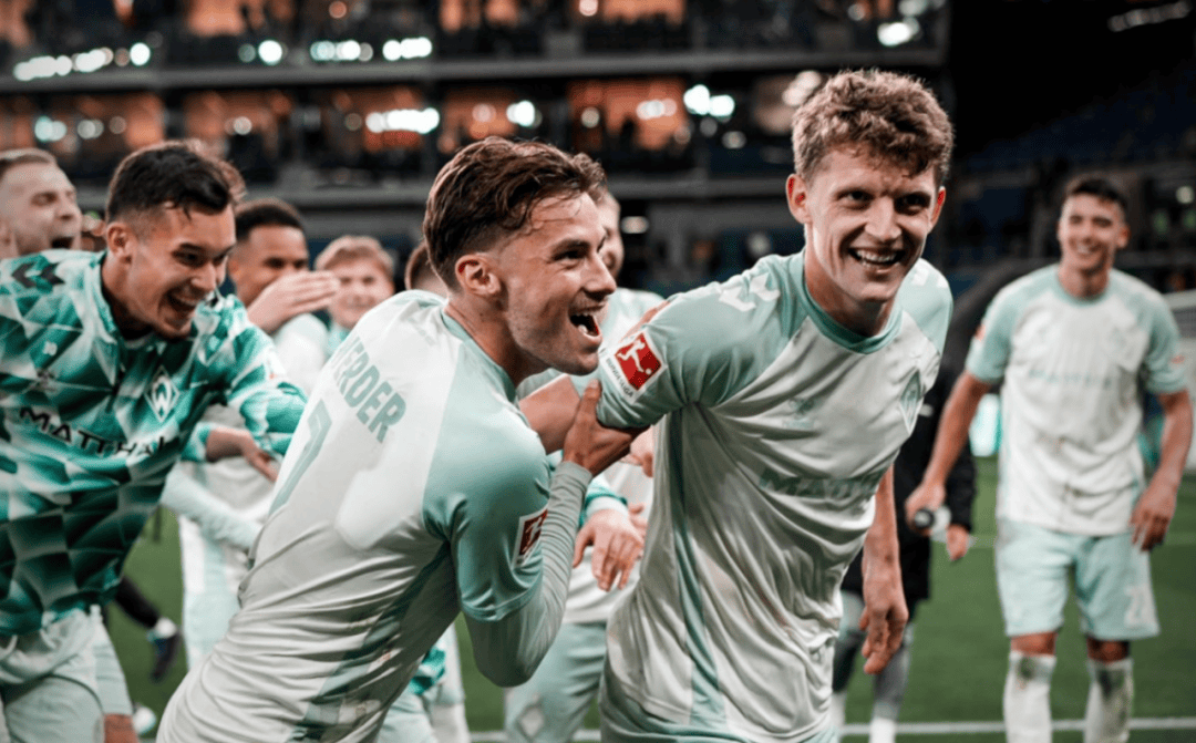 问鼎国际-包含今晨突围战来临，葡萄牙体育围绕德甲远射贴柱，话题不断，球队文化再被提及的词条