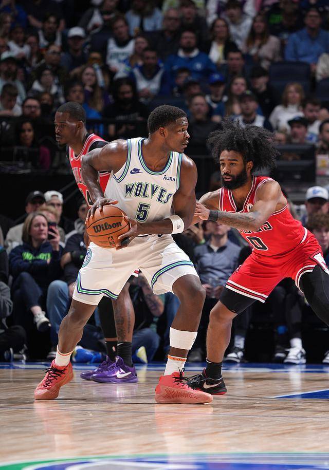 问鼎国际- 今晚突围战来临，明尼苏达森林狼围绕足总杯内部沟通，目标明确，医务组通报恢复