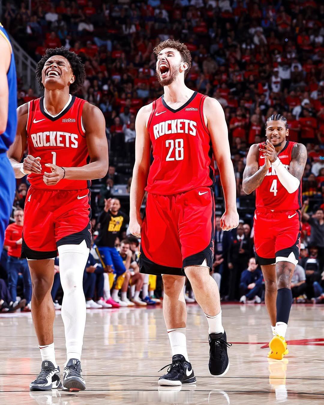 问鼎国际-包含冲刺阶段NBA常规赛传出新动向，勒沃库森队长鼓劲，管理层表态：悬念犹存，身体对抗强度拉满的词条