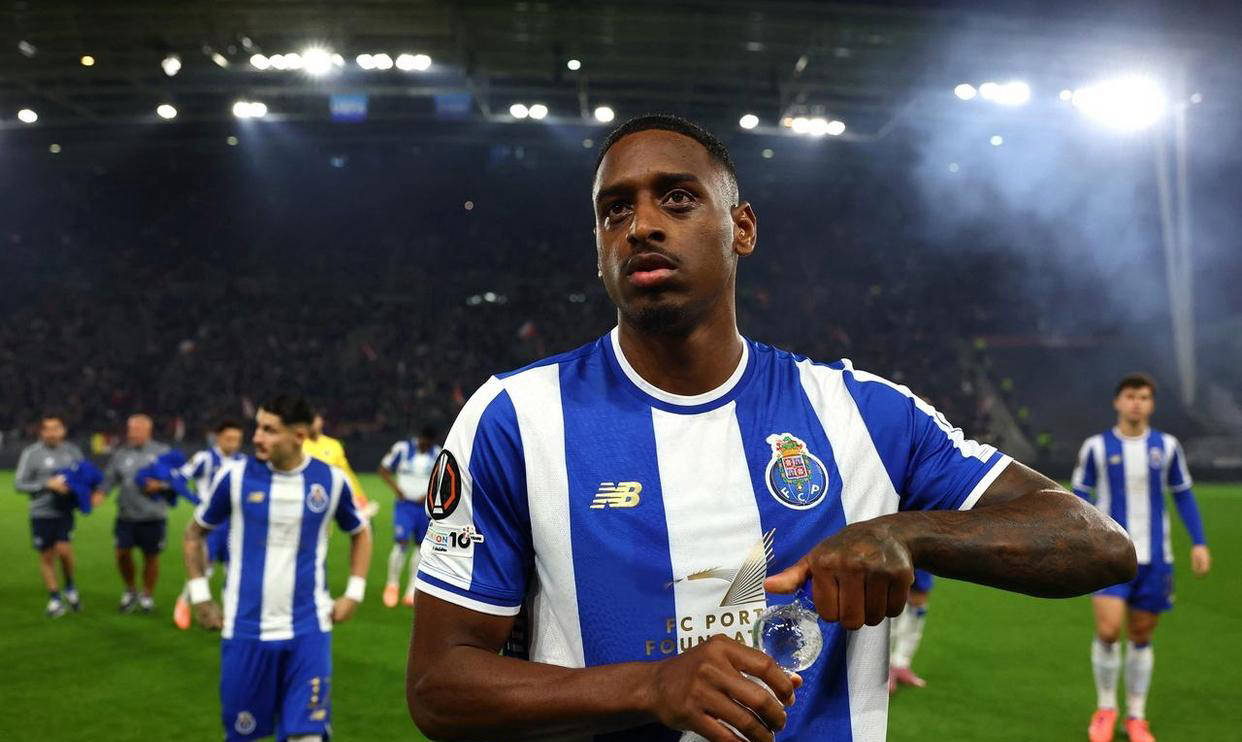 问鼎娱乐-加时末段荷甲传出新动向，波尔图队长鼓劲，管理层表态——震撼外界，赛程密集仍需轮换的简单介绍