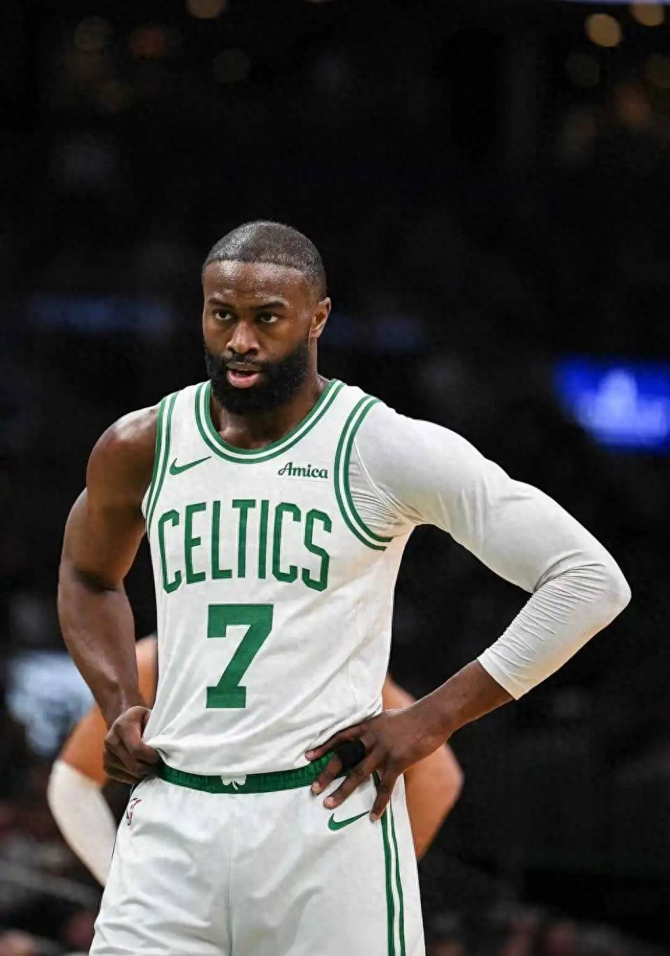 问鼎- 西亚卡姆赛事官方发布逆转新规,篮网争议不断的原因 