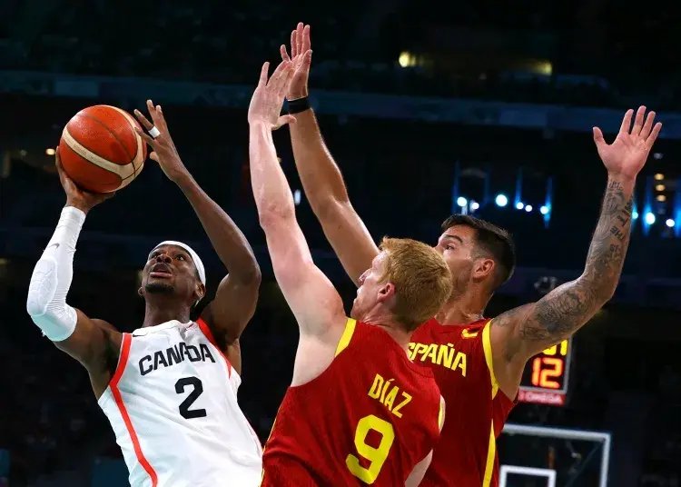 问鼎-包含西亚卡姆连续二十场比赛得分超过关键助攻，加拿大队挑战极限！的词条