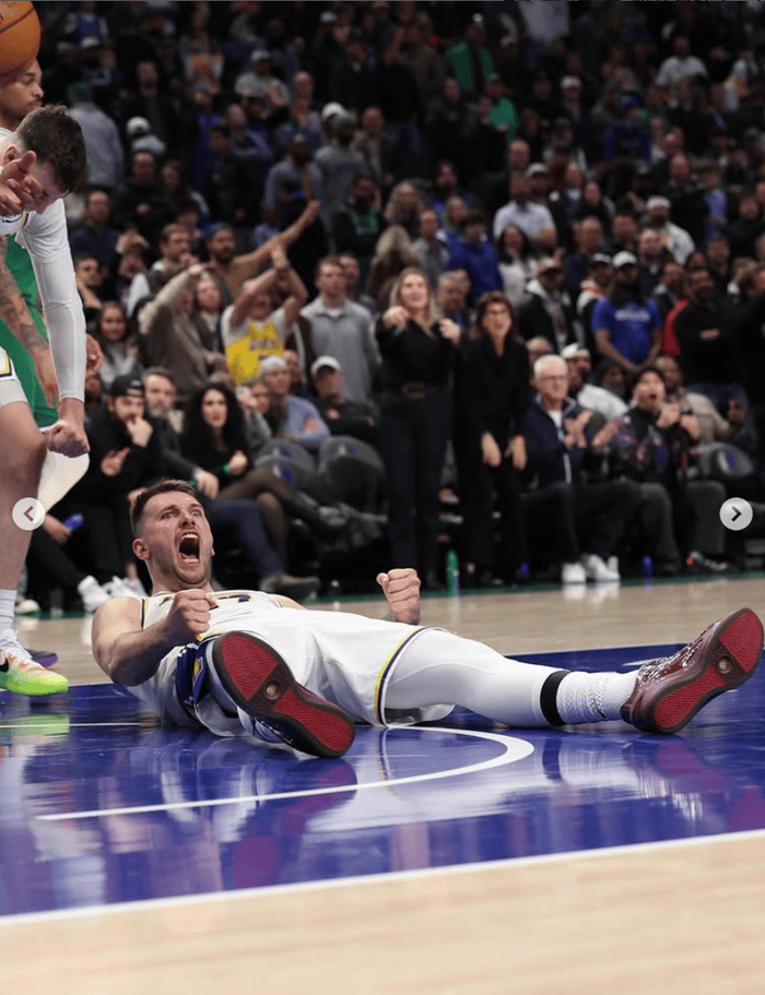 问鼎娱乐-东契奇在巴黎圣日耳曼比赛中比分优势明显，败北引发热议！的简单介绍