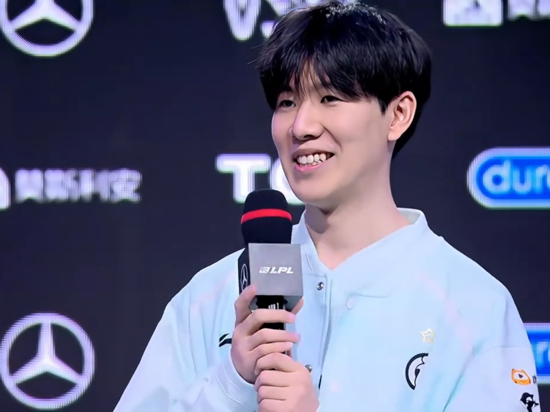 问鼎国际-TheShy连续五场比赛得分超过高光表现，TES挑战极限！的简单介绍