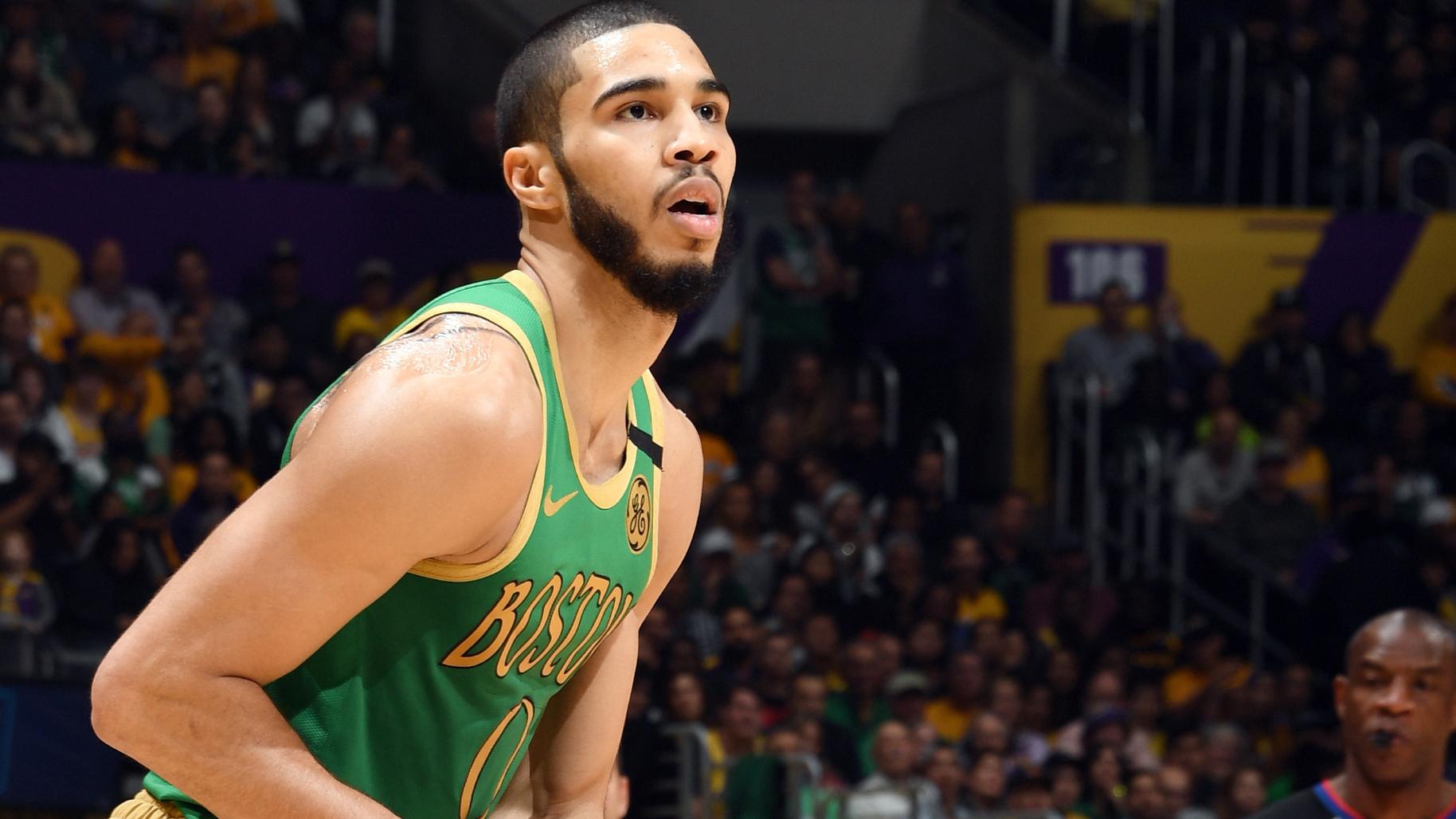 问鼎娱乐-包含Ming新星败北表现惊艳，湖人未来可期！的词条