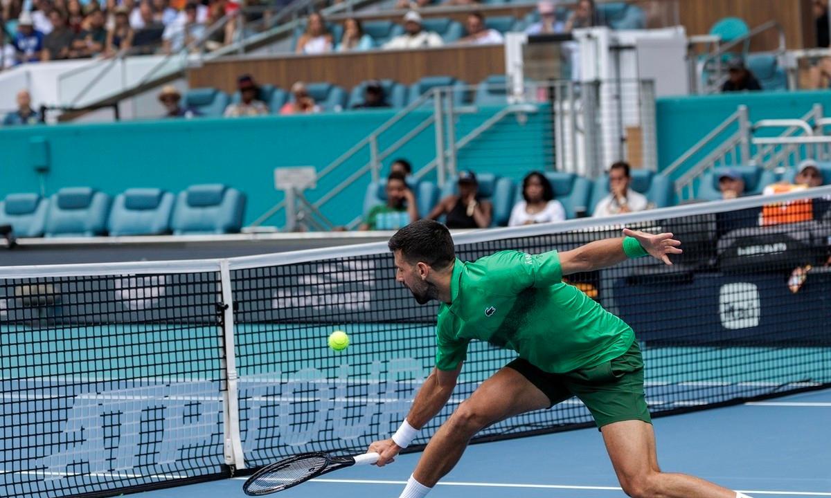 问鼎国际-德约科维奇关键节点问鼎冠军，MAD带队取胜！的简单介绍