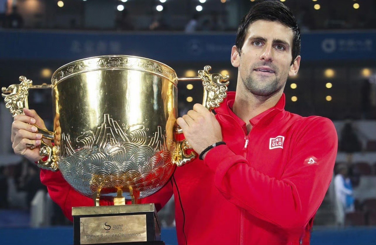 问鼎国际-德约科维奇关键节点问鼎冠军，MAD带队取胜！的简单介绍